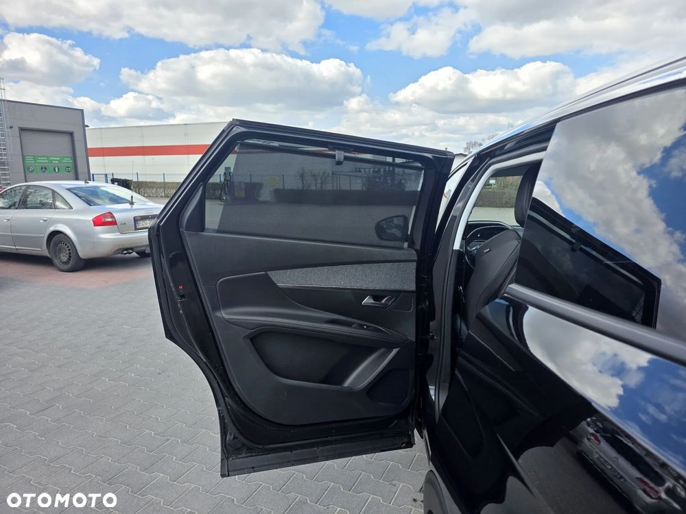 Peugeot 5008 2.0 HDi Family 7os - 9