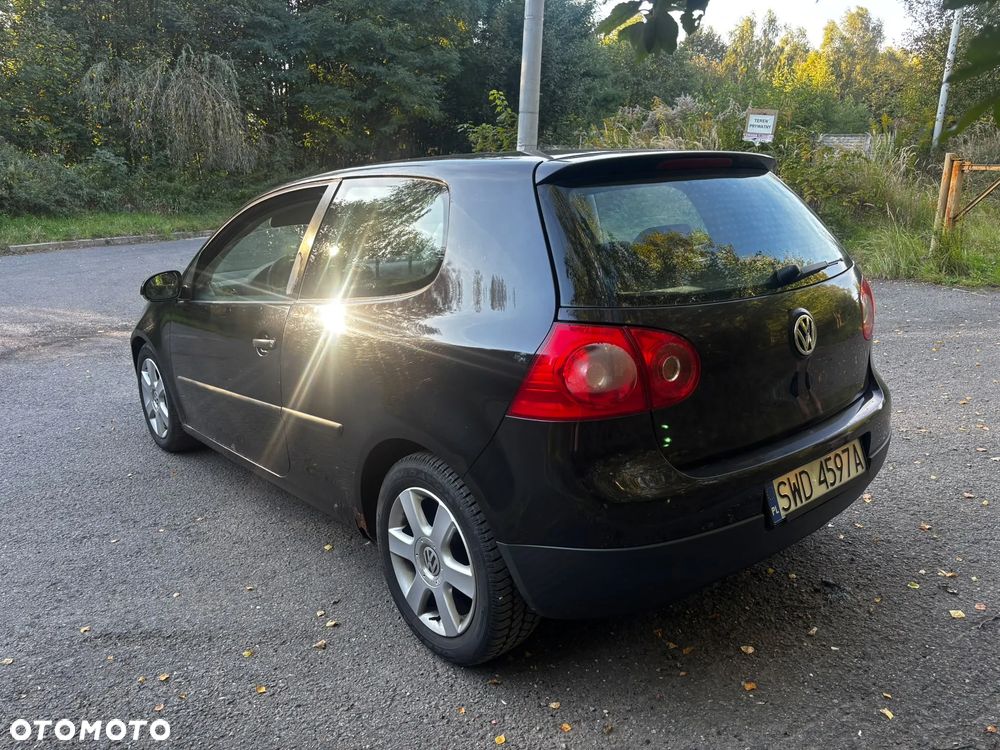 Volkswagen Golf - 5