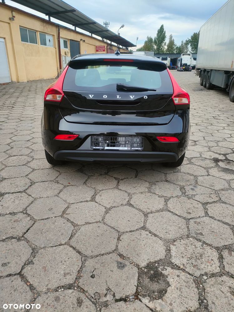 Volvo V40 - 9