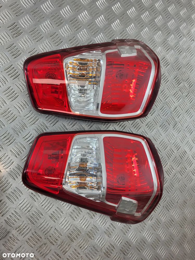 Ssangyong Musso Lampa Lewa Prawa Tył - 1