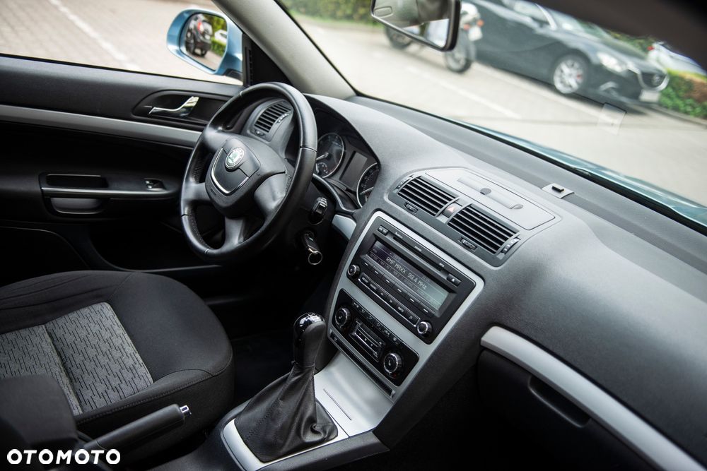 Skoda Octavia 1.6 Active - 25