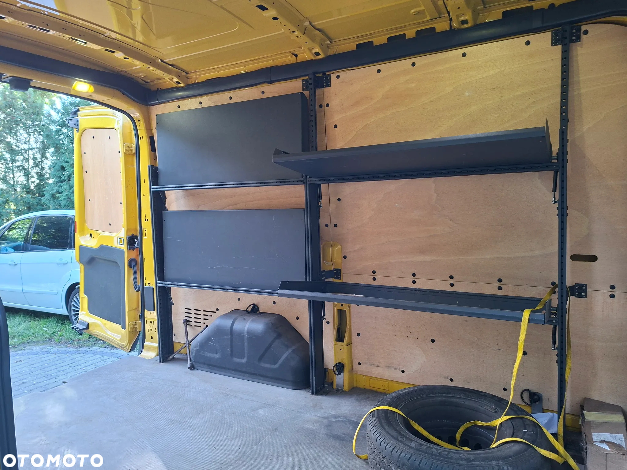 Ford Transit - 19