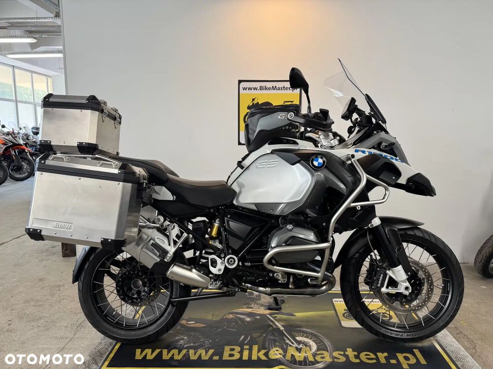 BMW R - 1
