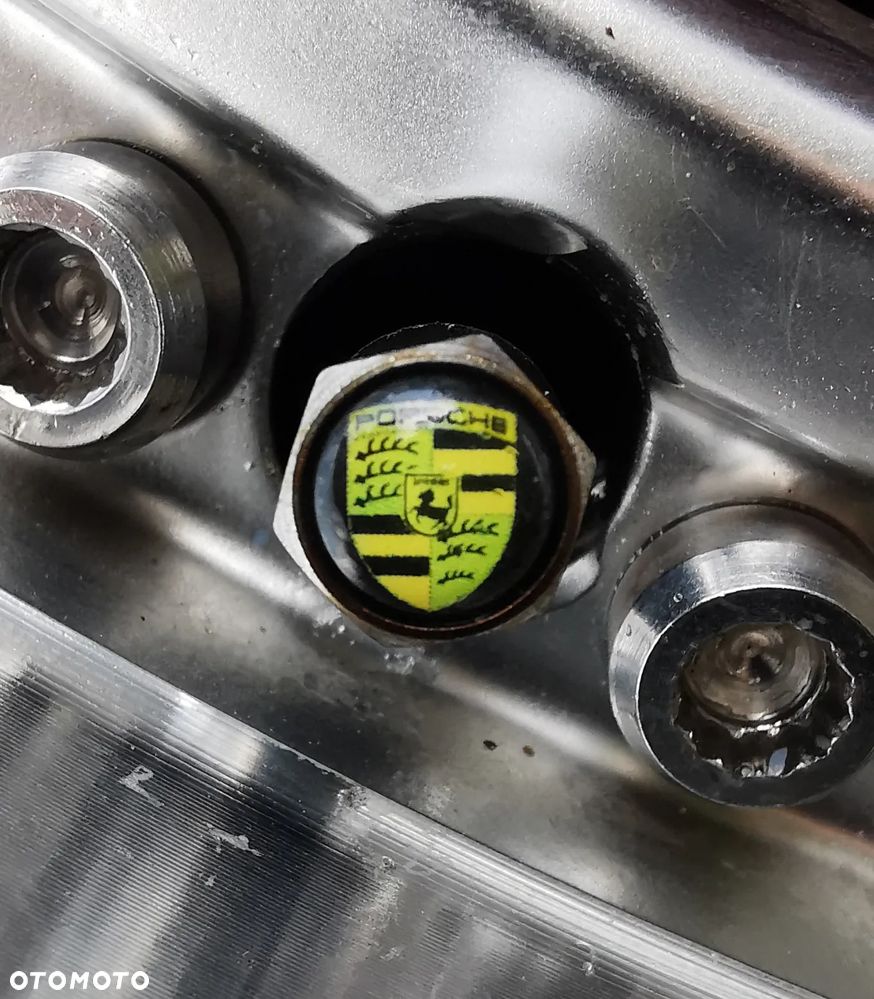 Porsche 911 Carrera Cabrio - 21