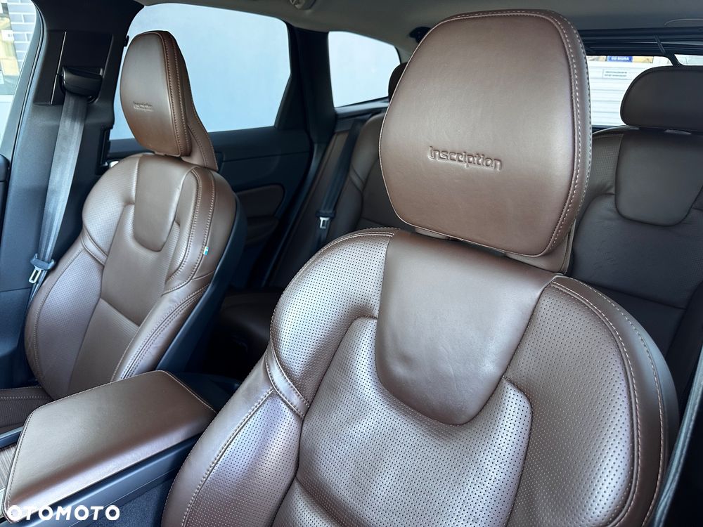 Volvo XC 60 - 33
