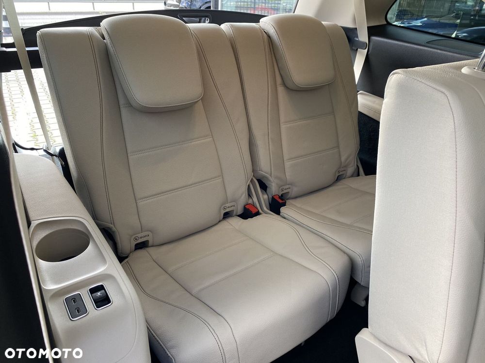 Mercedes-Benz GLS - 34