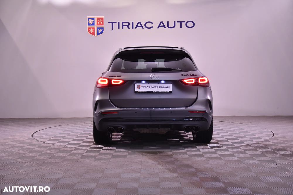 Mercedes-Benz GLA - 5