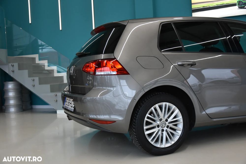 Volkswagen Golf 1.2 TSI BlueMotion Technology Cup - 17