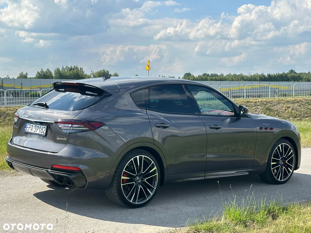Maserati Levante Trofeo Q4 - 9
