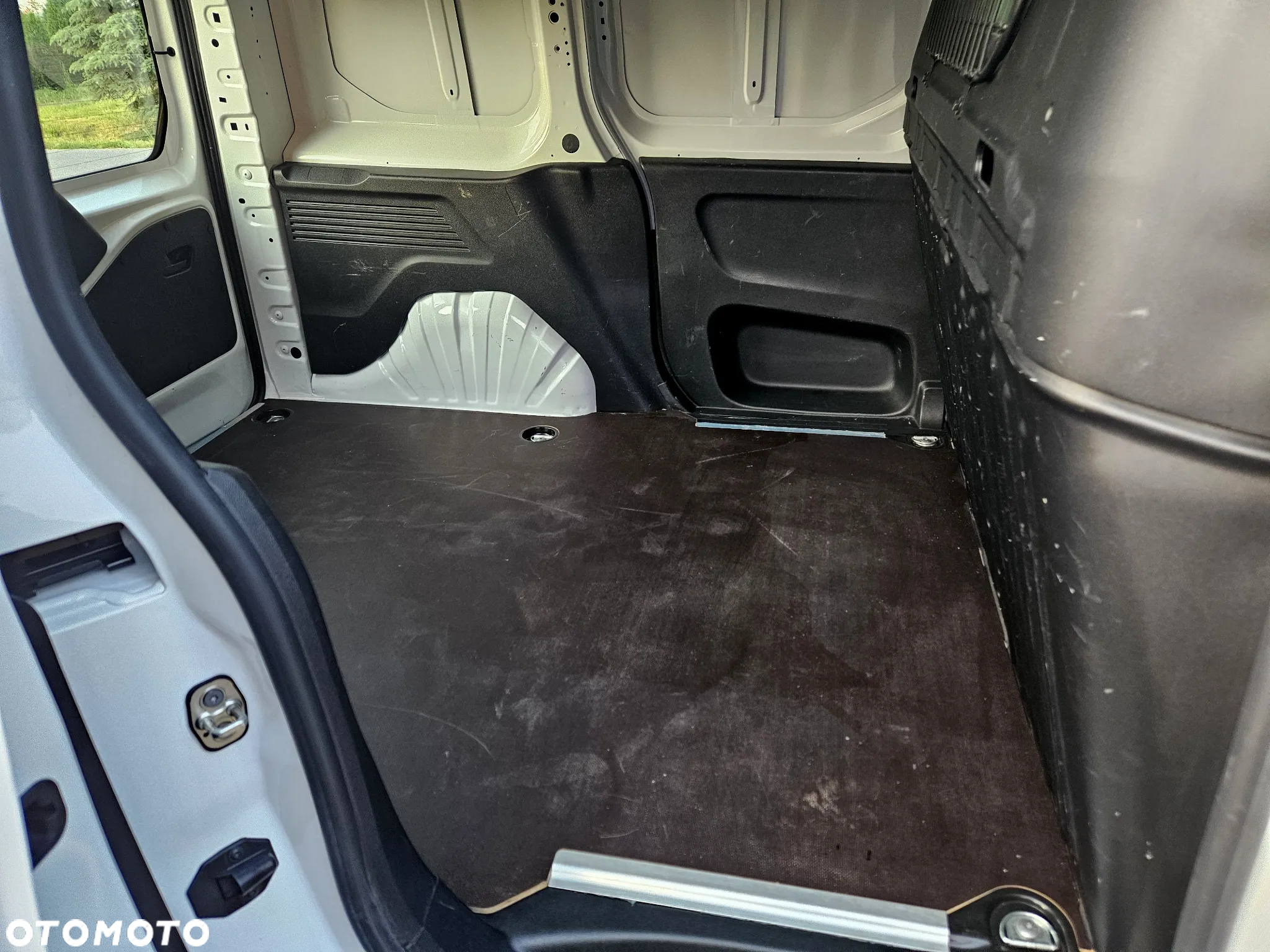 Opel COMBO - 19