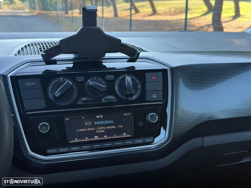 VW Up! 1.0 BMT Move - 44