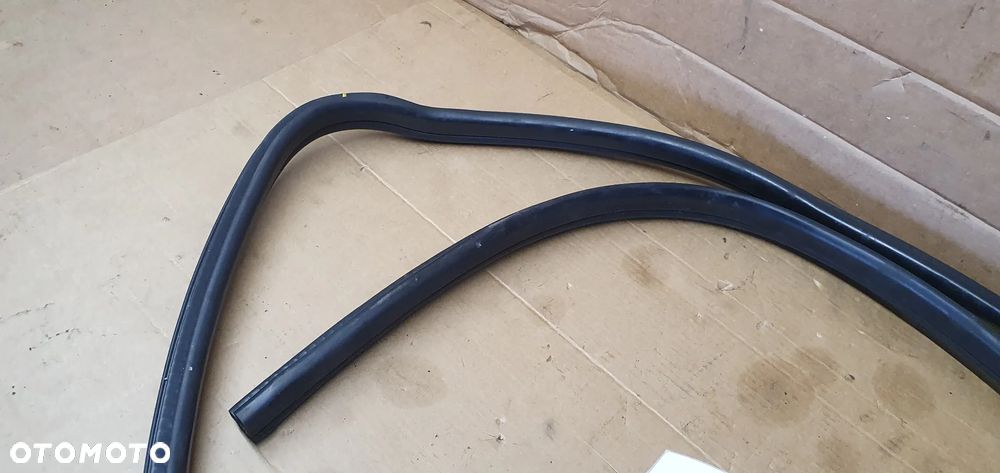 Uszczelka drzwi prawy przód przednia prawa BMW X1 E87 Lift - 2
