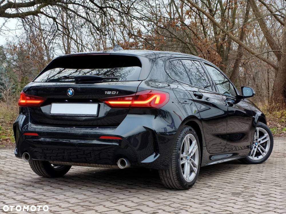 BMW Seria 1 120i M Sport sport - 32