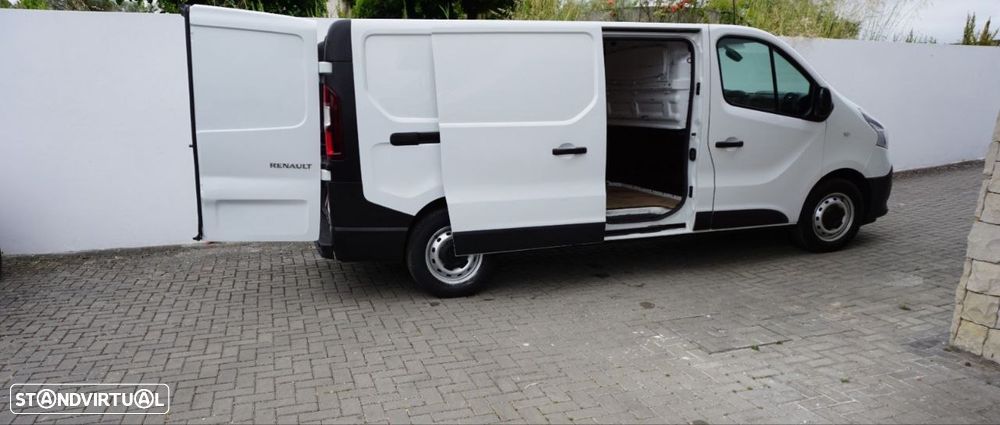 Renault TRAFIC 2.0 DCI - 23