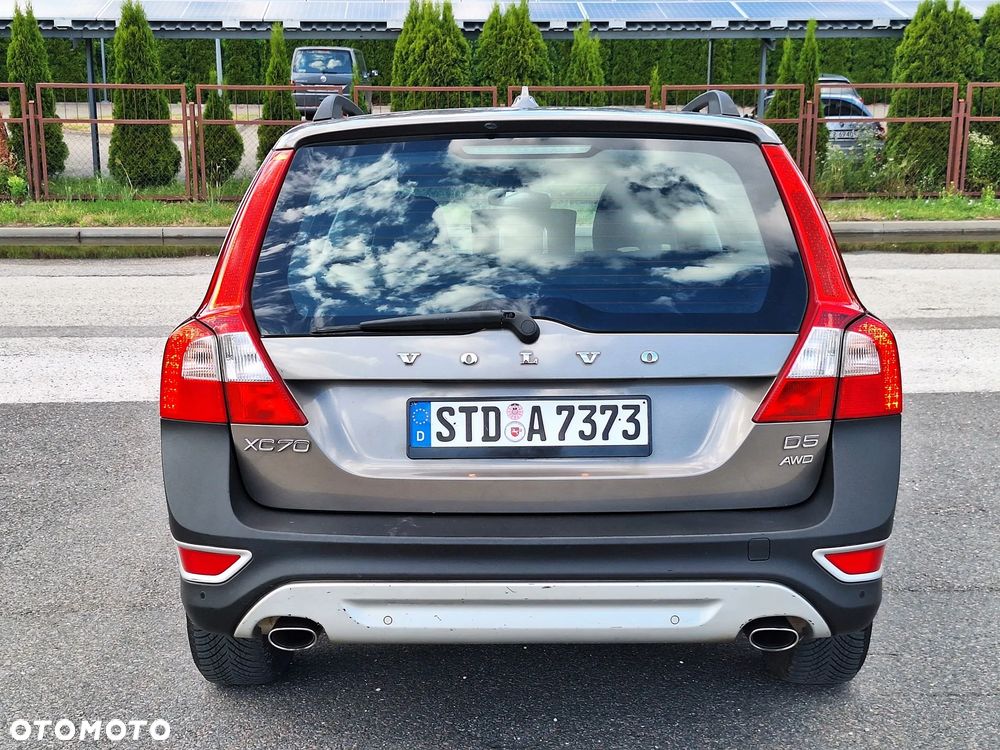 Volvo XC 70 D5 AWD Kinetic - 19