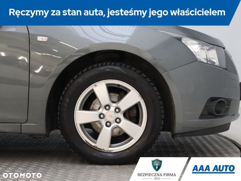 Chevrolet Cruze - 17
