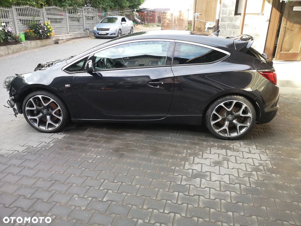 Opel Astra OPC - 4