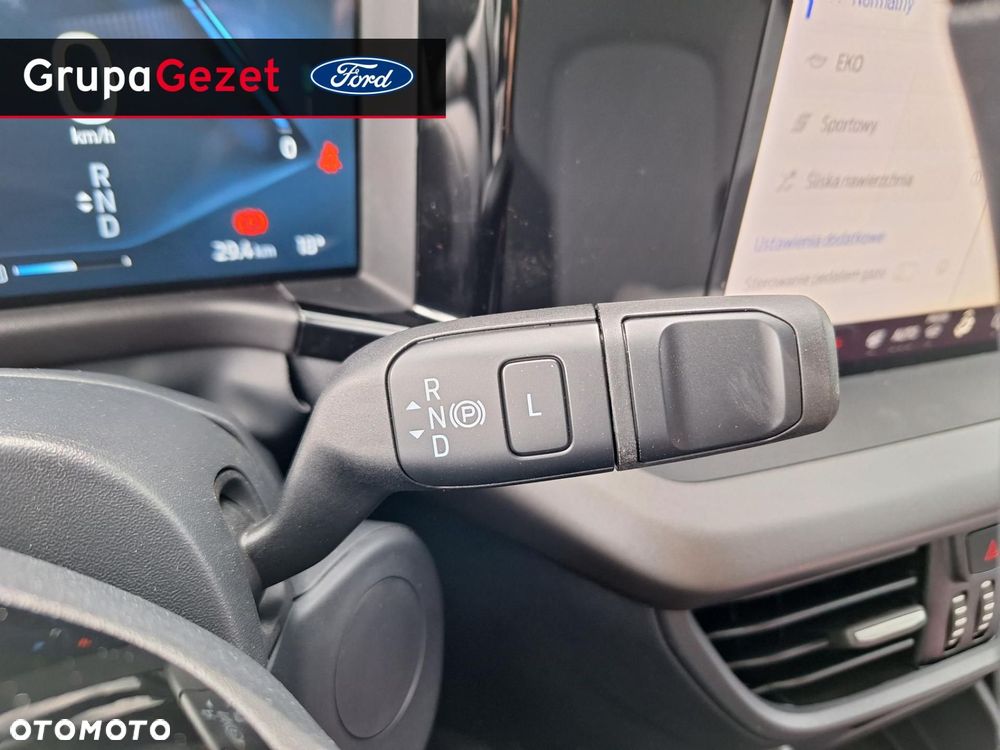 Ford Transit Courier - 12