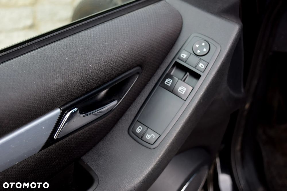 Mercedes-Benz Klasa B 200 CDI Autotronic Grand Edition - 18