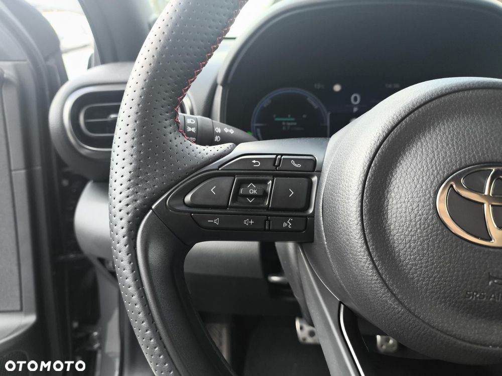 Toyota Yaris Hybrid 1.5 GR Sport - 16