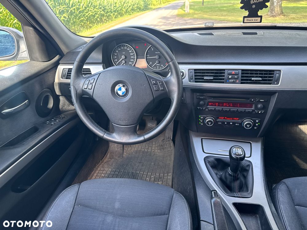 BMW Seria 3 320d - 18