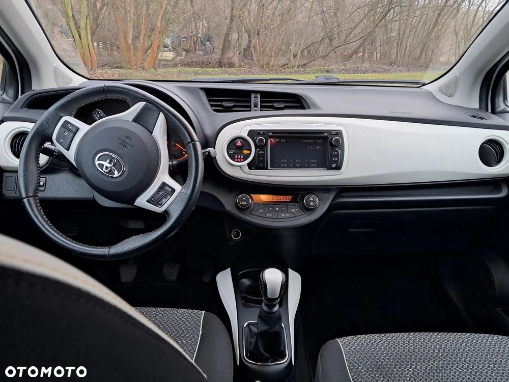 Toyota Yaris 1.33 VVT-i Comfort - 17