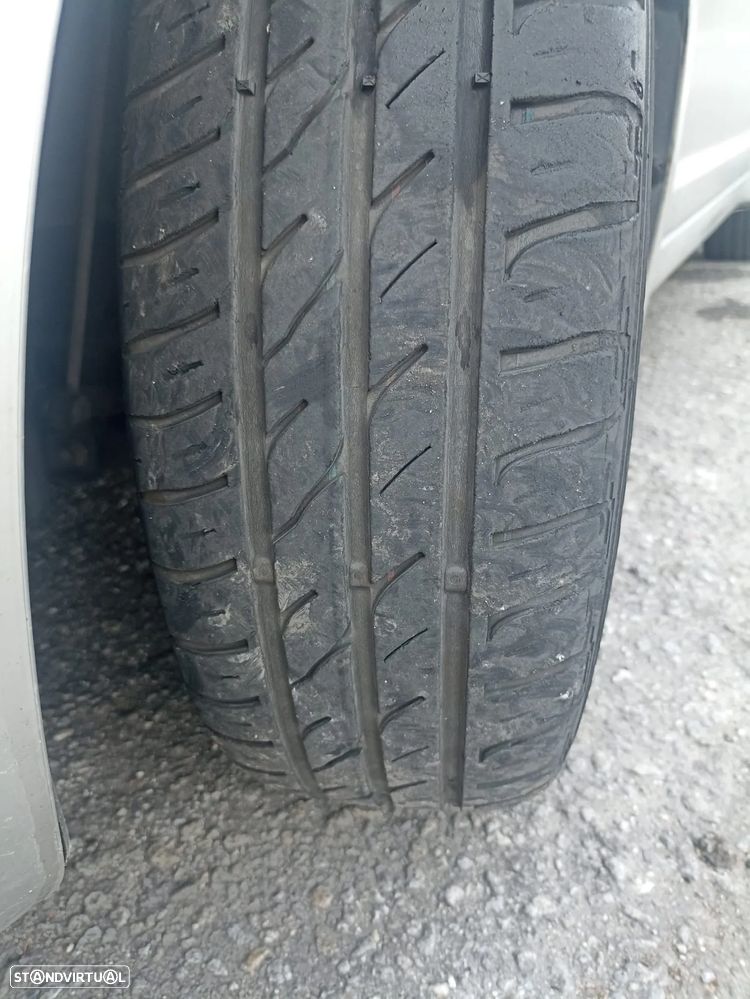 Suzuki Swift 1.3 DDiS GL - 14