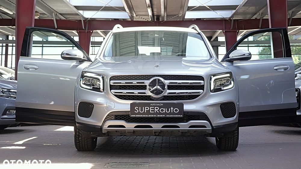 Mercedes-Benz GLB 200 7G-DCT - 4