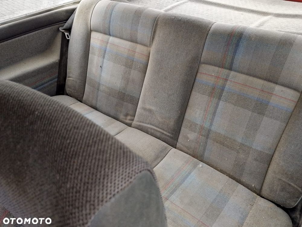 Volkswagen Golf II FL (87-92r.) 1.6 B 69KM. Silnik PN Skrzynia 4S12114 lakier G2 / LY3D.Cały na części. GWARANCJA !!! Przód Tył Zestaw Komplet Drzwi Klapa Zderzak Błotnik Maska Grill Atrapa Szyba Pas Lampa Lusterko Boczki Fotel Kanapa Kokpit Deska Rozdzielcza Przełącznik Włącznik Sterownik Przewody Wiązka Instalacja Moduł Komputer Czujnik Listwa Pompa Alternator Wtryski Głowica Rozrusznik Kompresor Sprzęgło Dwumas Silnik Skrzynia ABS Klimatyzacji Paliwa Wspomagania Kolektor Turbina Przepustnica Zawór Chłodnica Koło Hak Belka Sanki Zawieszenie Mcpherson Półoś Amortyzator Wydech Tłumik Zacisk Most - 10