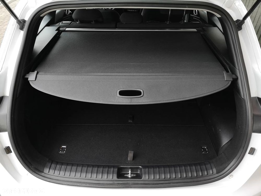 Kia Ceed 1.6 GDI PHEV Business Line DCT - 29