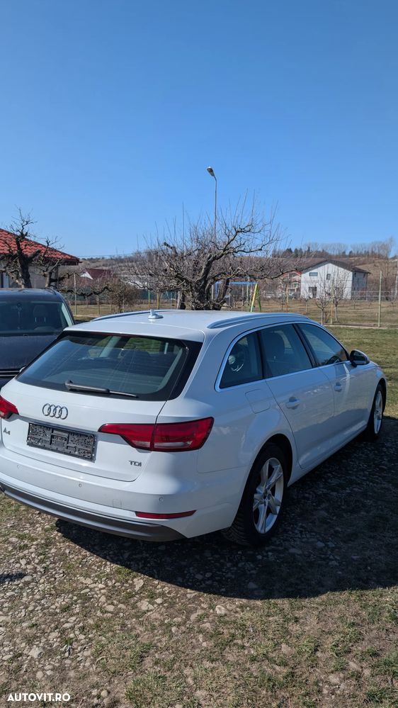 Audi A4 Avant 2.0 TDI ultra S tronic - 15