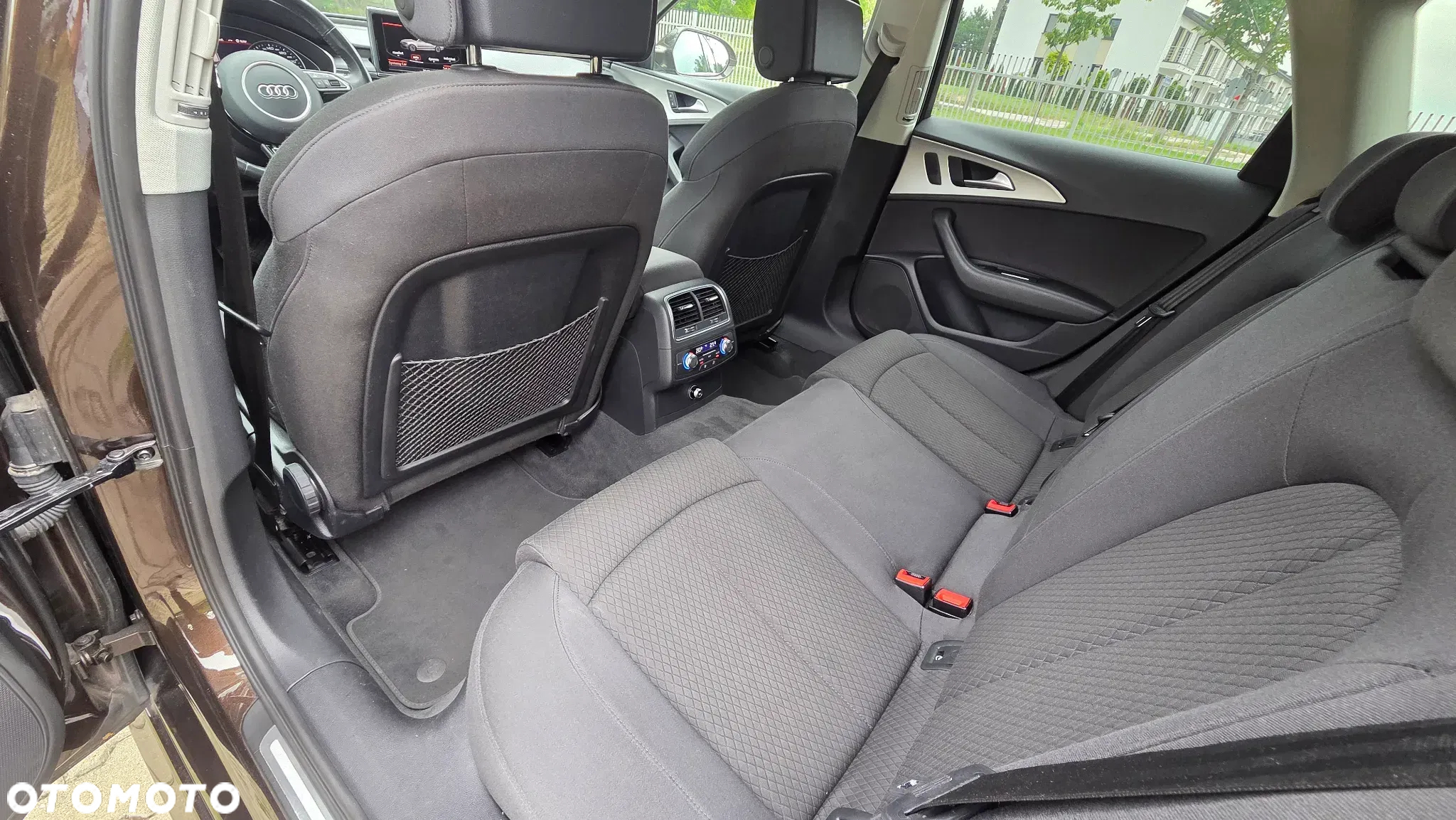 Audi A6 Avant 2.0 TDI Ultra S tronic - 29