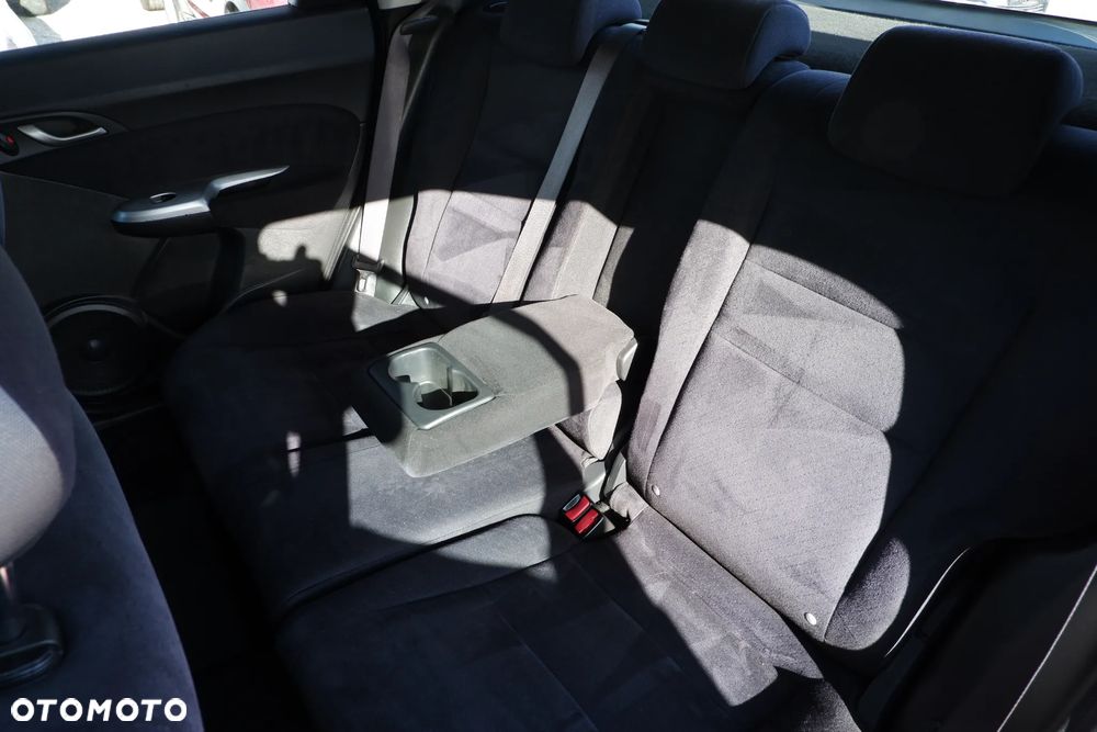 Honda Civic 1.8i-VTEC Sport - 30