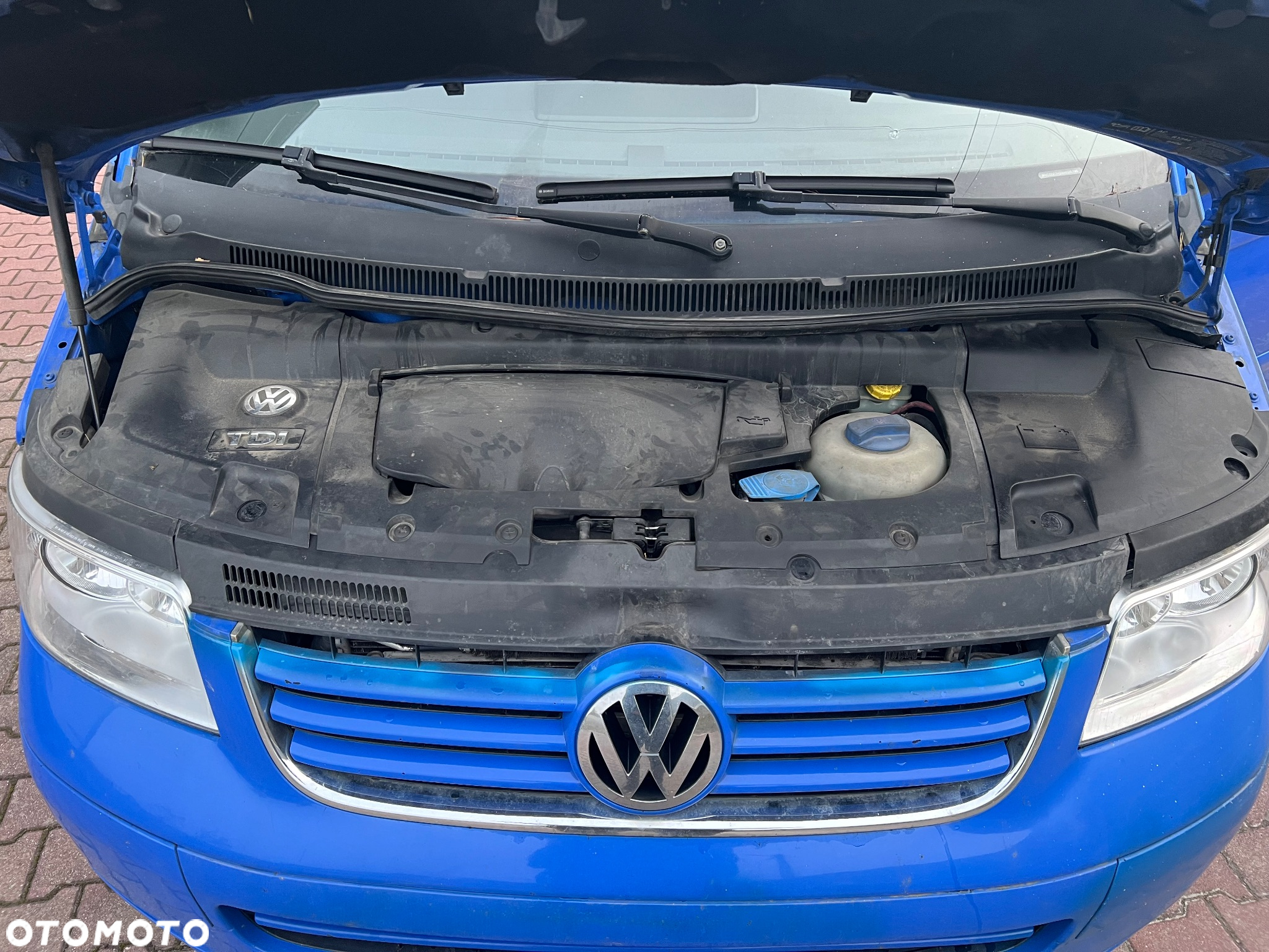 Volkswagen Multivan - 16