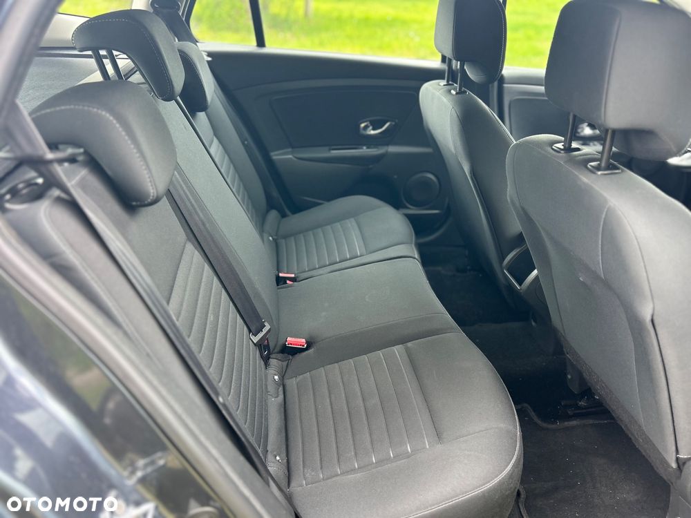 Renault Megane 1.6 16V 110 LIMITED - 17