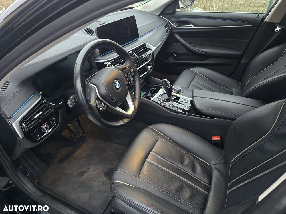 BMW Seria 5 530e Aut. Luxury Line - 7