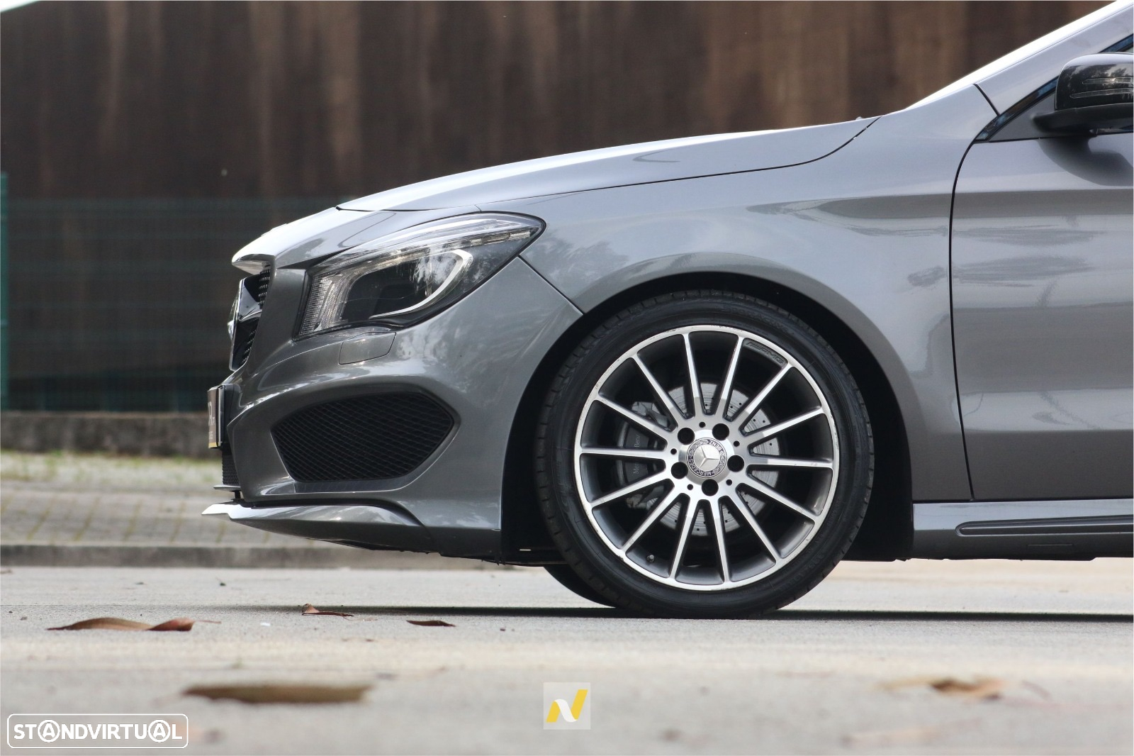 Mercedes-Benz CLA 200 d Shooting Brake AMG Line - 3