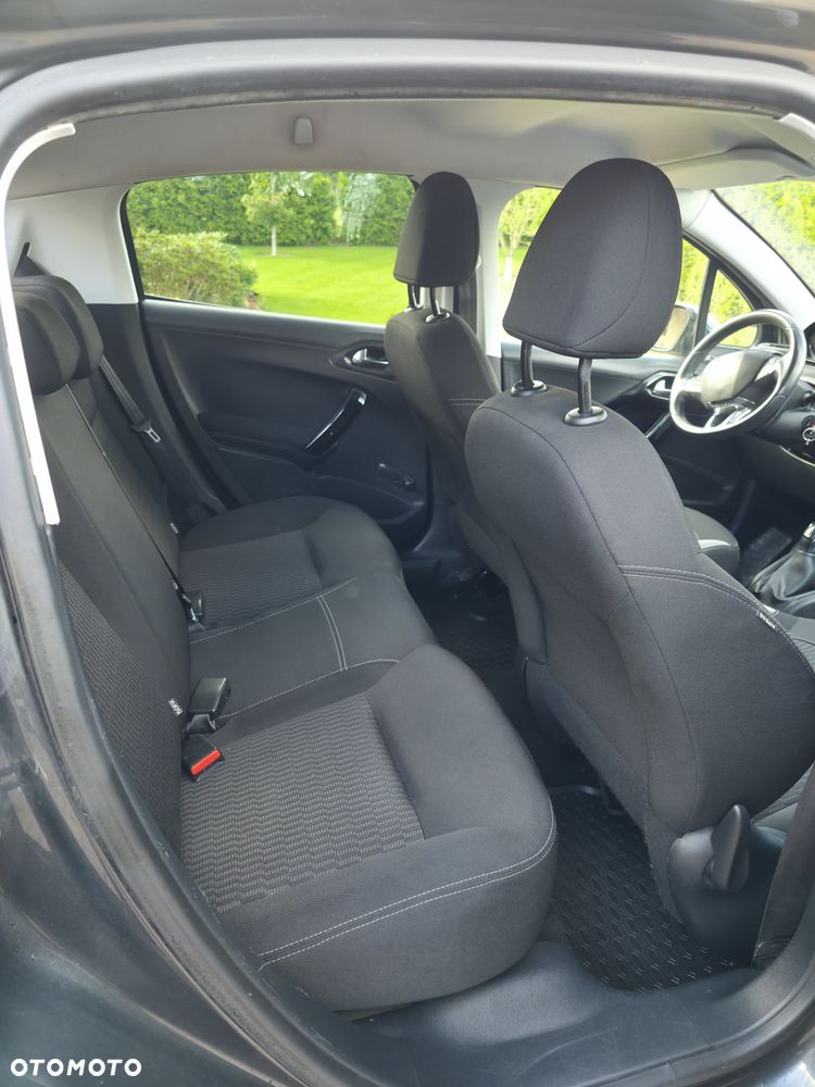 Peugeot 208 1.2 PureTech Style - 6