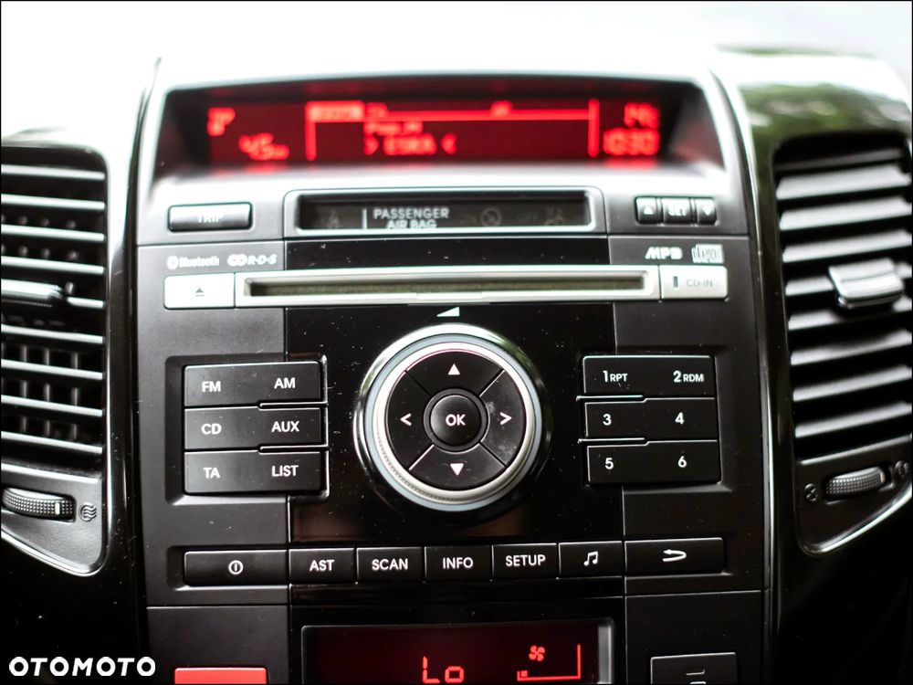 Kia Venga - 23