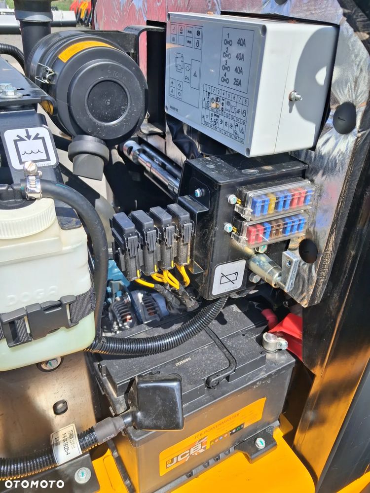 JCB 403 SMART POWER - 12