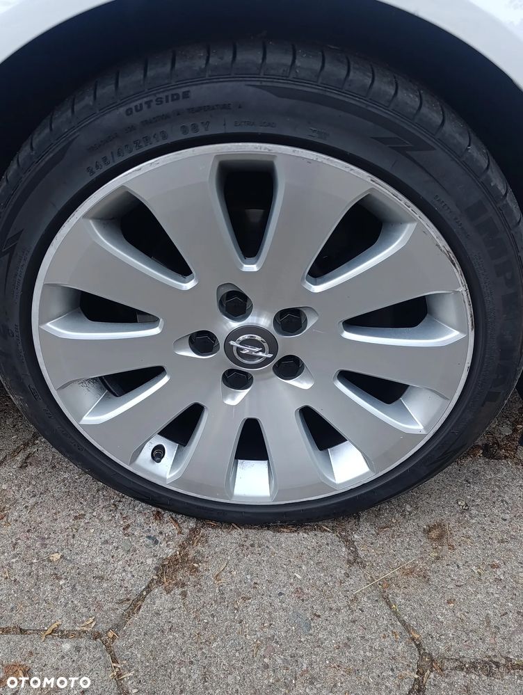 Opel Insignia - 36