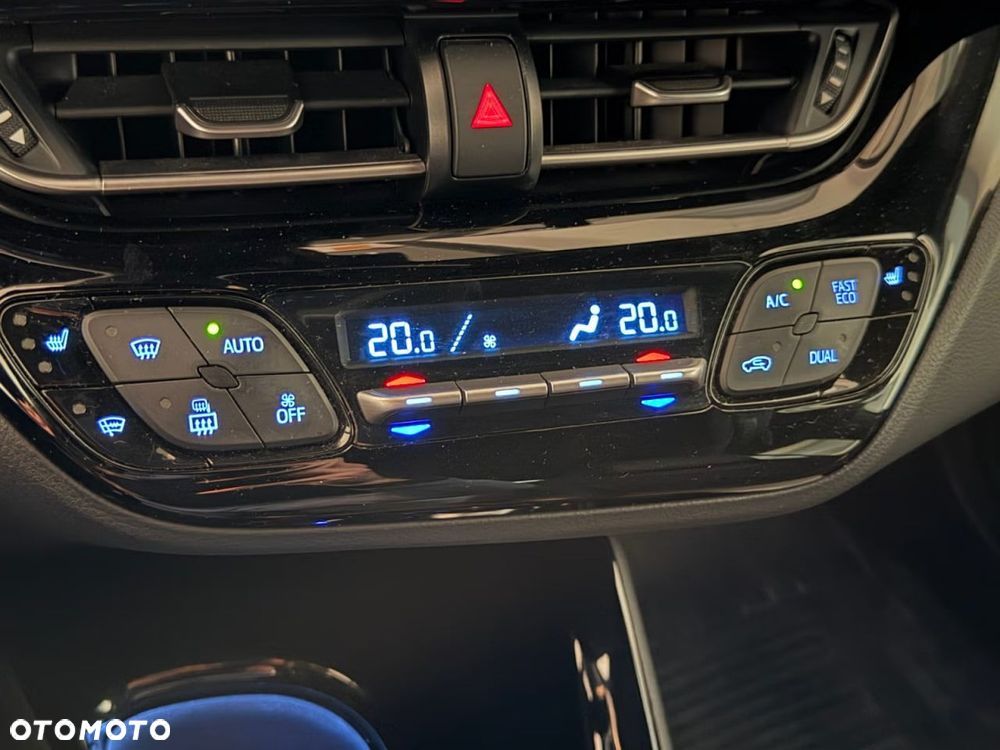 Toyota C-HR Lounge - 12