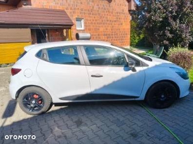 Renault Clio 1.5 dCi Campus Authentique - 4