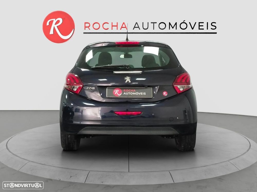 Peugeot 208 - 4