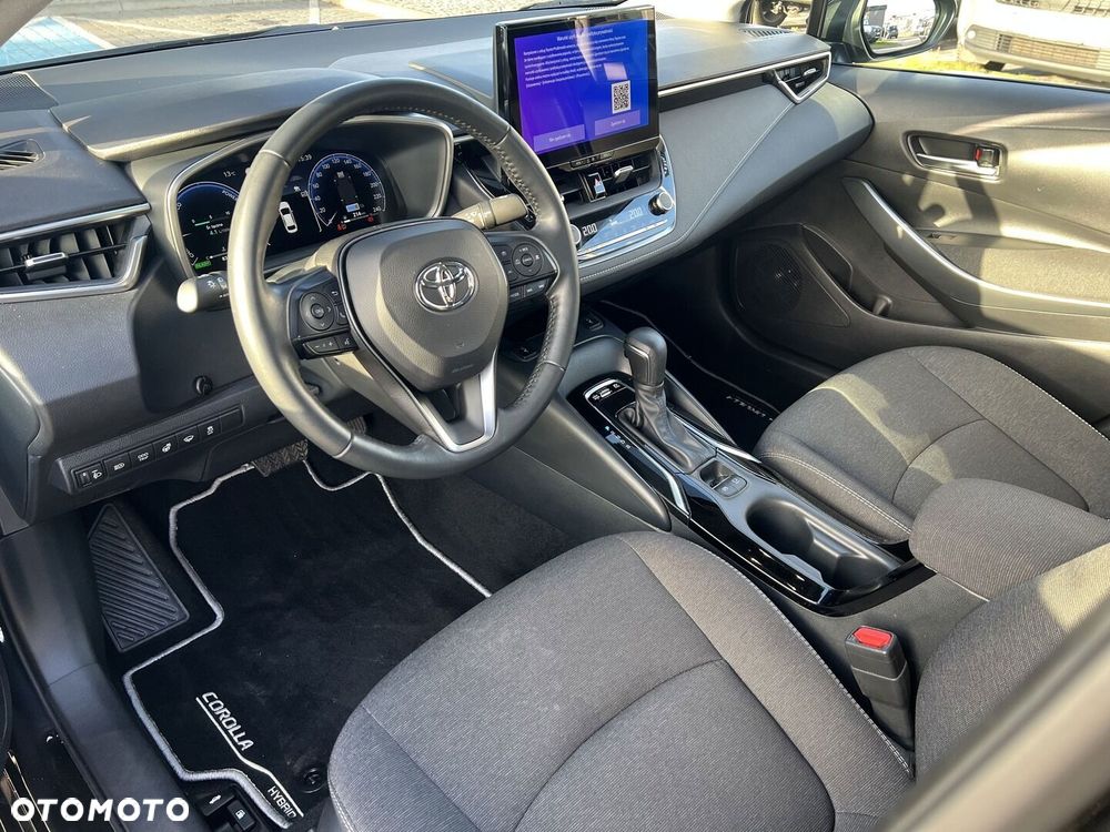 Toyota Corolla 1.8 Hybrid Comfort - 18