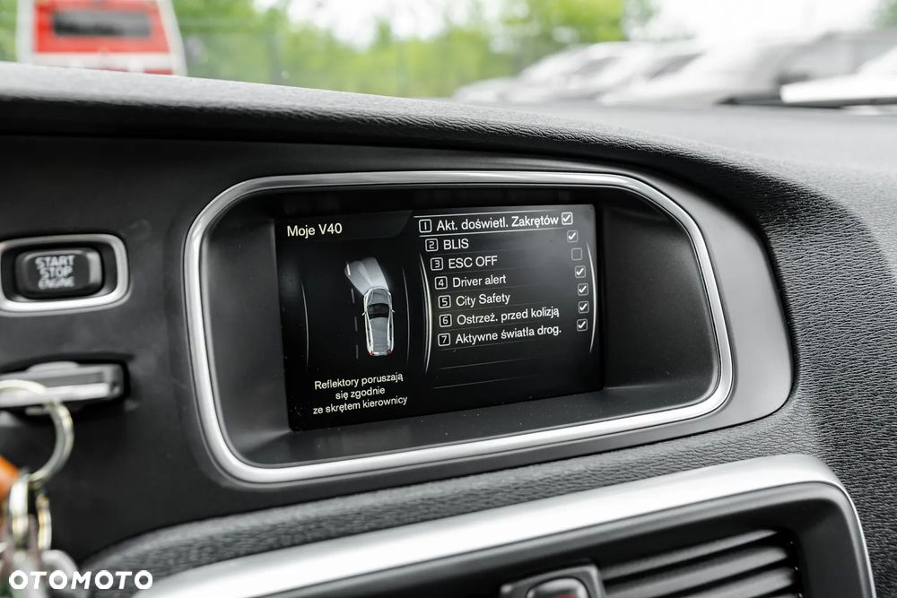 Volvo V40 Cross Country T4 AWD Geartronic Linje You - 37