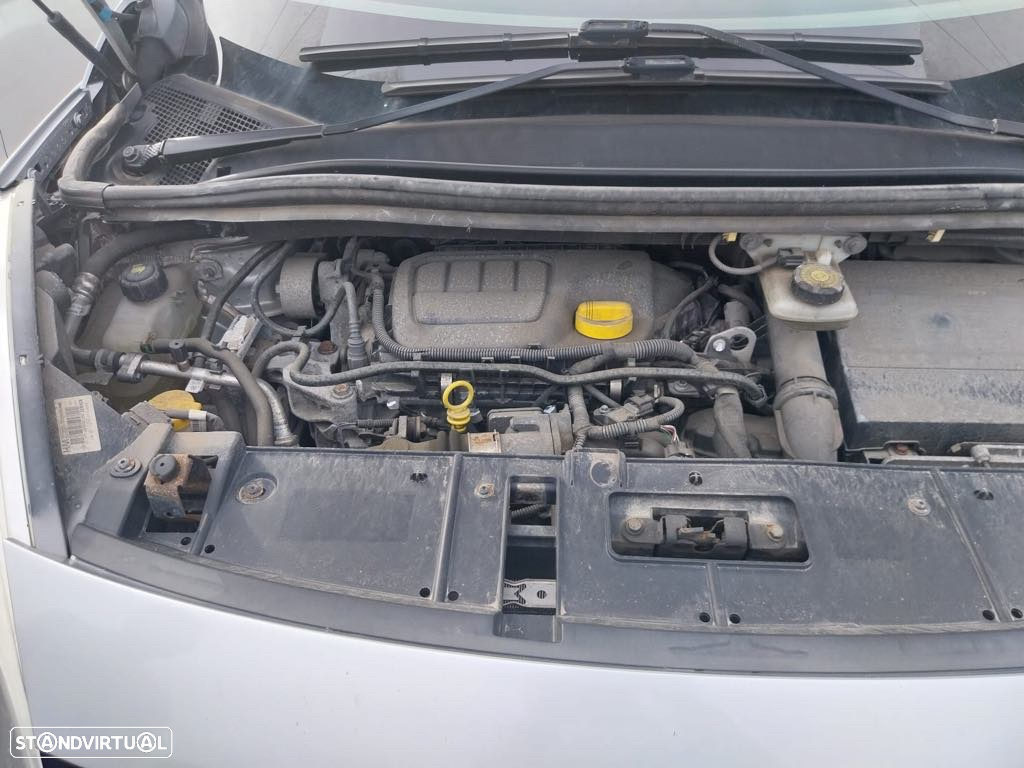 Renault Grand Scénic 1.6 dCi Bose Edition SS - 23