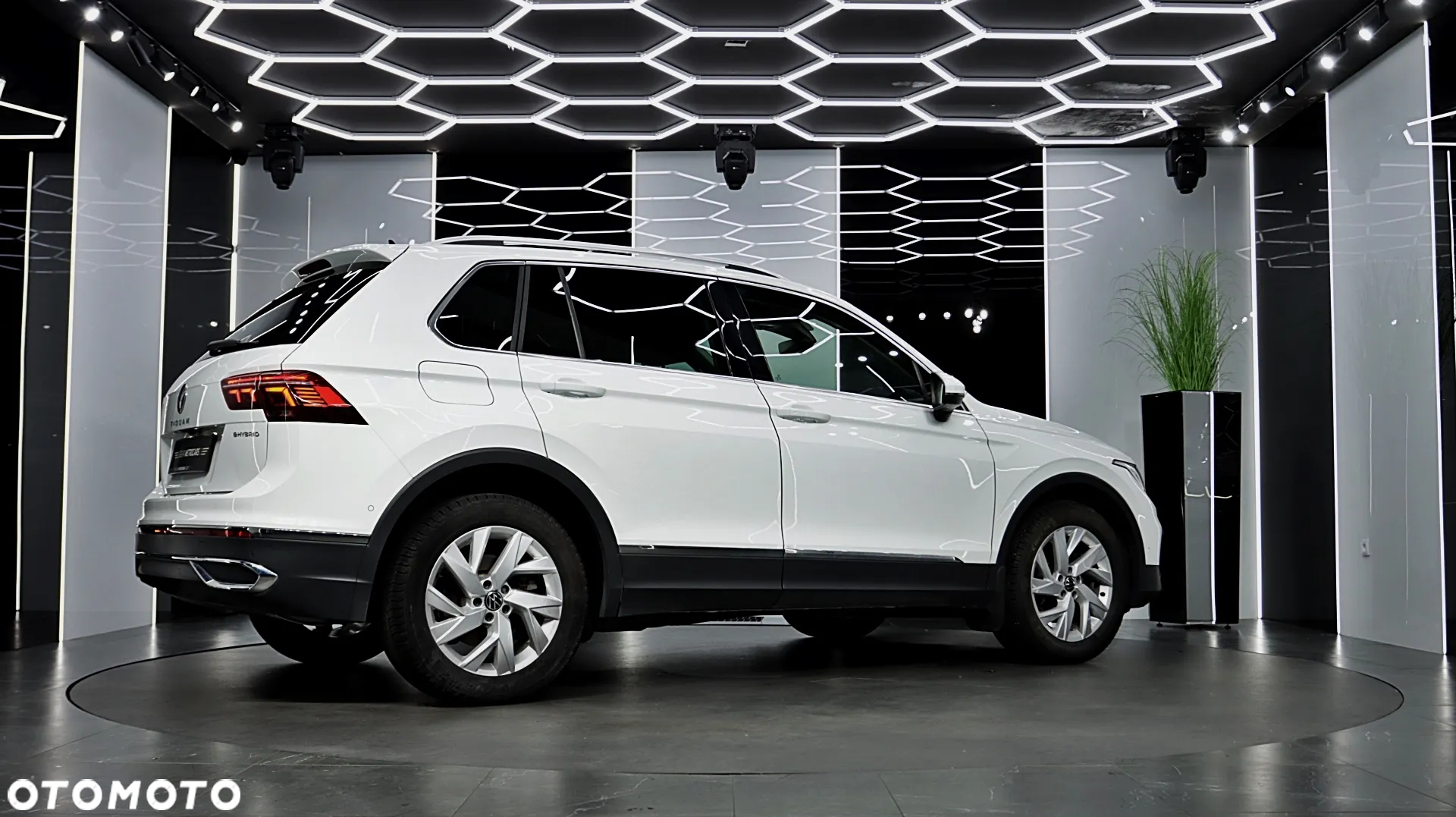 Volkswagen Tiguan 1.4 eHybrid Elegance DSG - 10