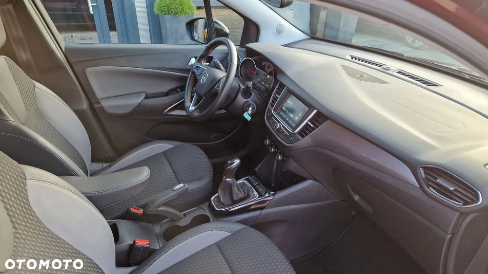 Opel Crossland X 1.2 Innovation - 11