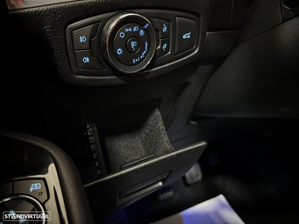 Ford S-Max 2.0 TDCi Titanium - 28